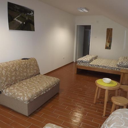Guest House Zasavica Экстерьер фото